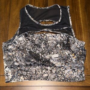 Fabletics Everly Midi Crop Top in the Gilded Granite Black Marble print Medium